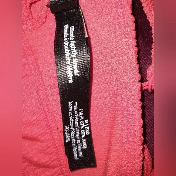 Pink sports bra ultimate lightly lined size M - Picture 7 of 7